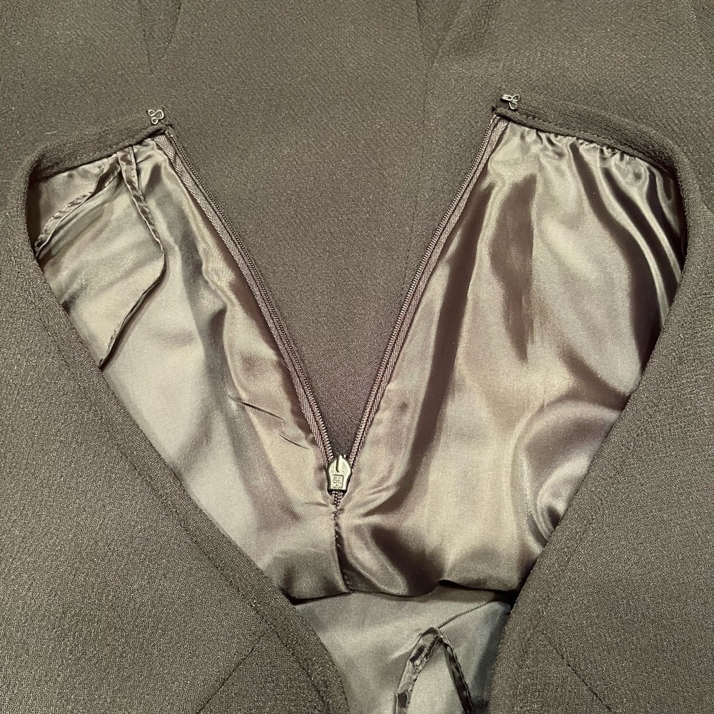 Le Suit Black Knee-Length Fluted Hem Pencil Skirt Size 8P - Picture 5 of 6